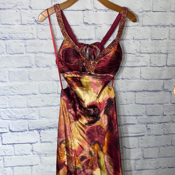 Faviana Couture -Lilies Floral Prom/Formal Open-back Beaded Bust Maxi Dress - Picture 3 of 14